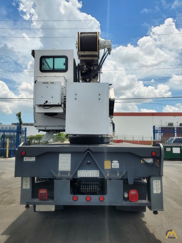 Manitex 30112S 30-Ton Boom Truck Crane 2
