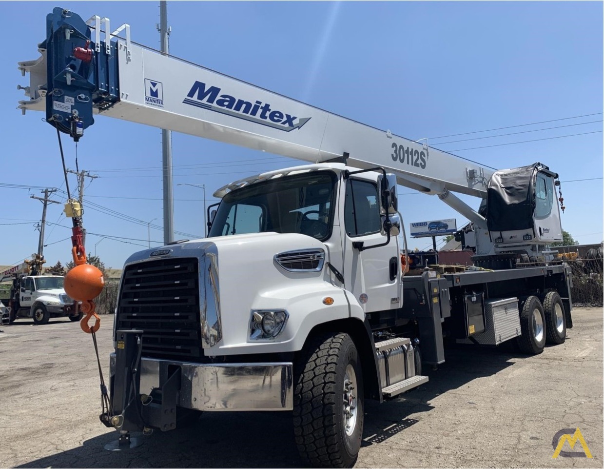 Manitex 30112S 30-Ton Boom Truck Crane on Freightliner 108SD 0