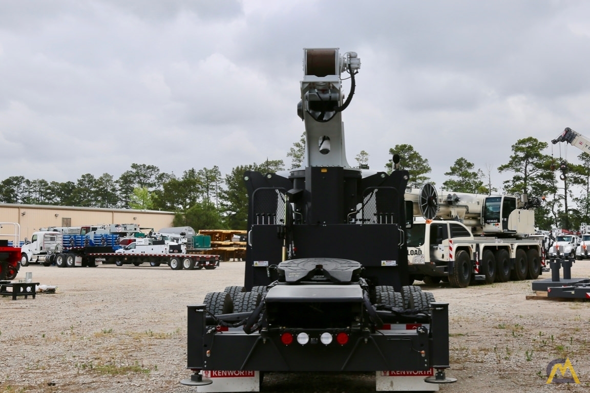 Manitex 3051T 30-ton Tractor Mount Boom Truck 5