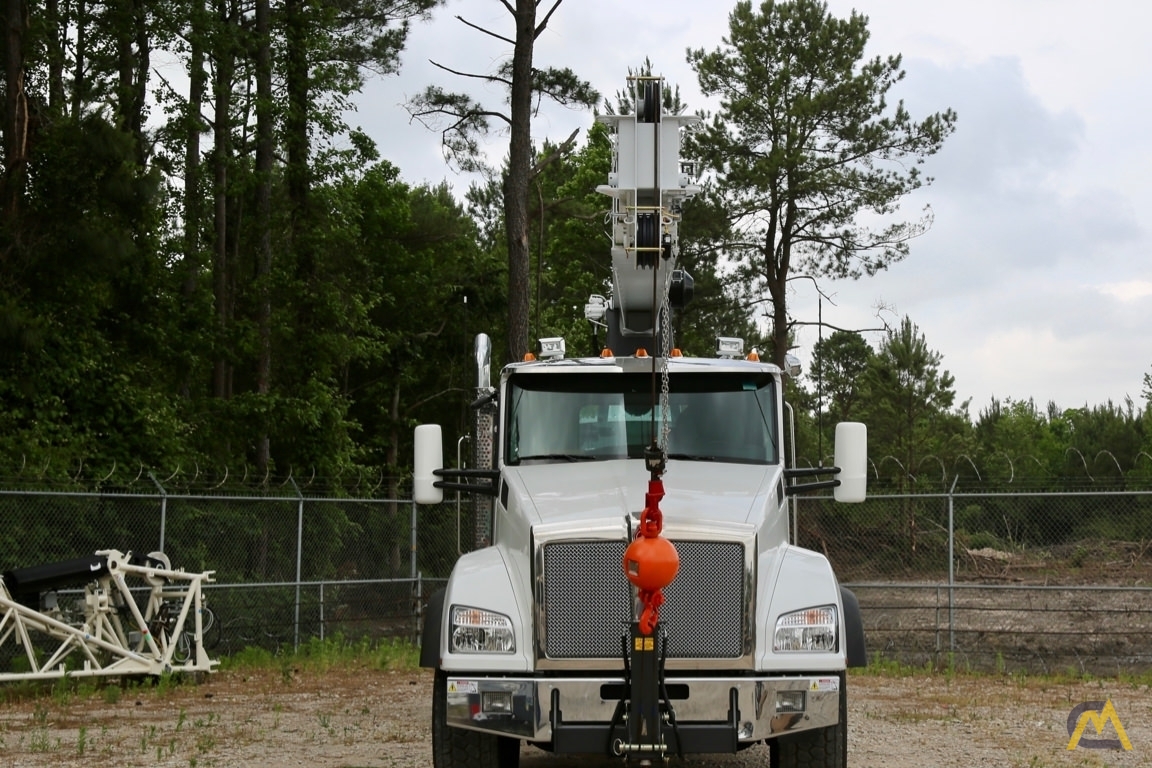 Manitex 3051T 30-ton Tractor Mount Boom Truck 8