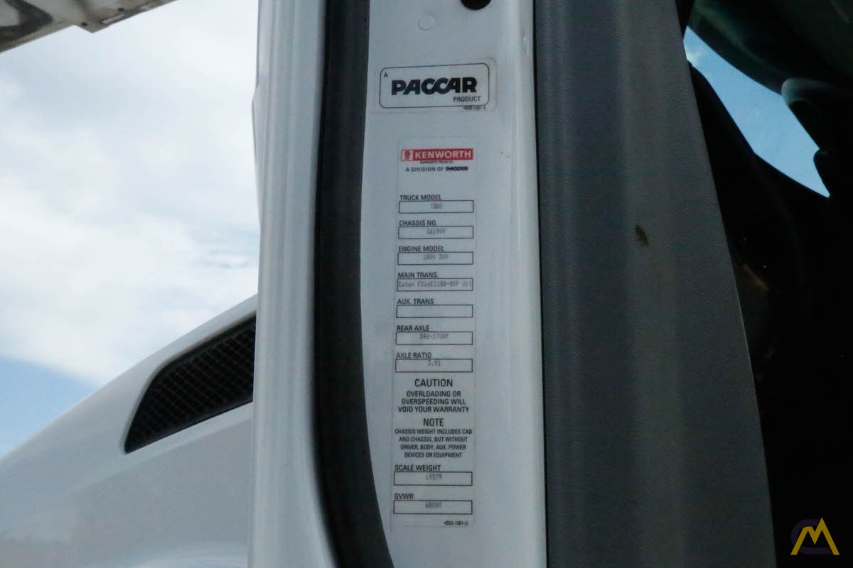 Manitex 3051T 30-Ton Boom Truck Crane on 2019 Kenworth T880 for Rent 6