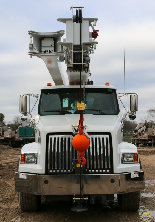 New Manitex 40124SHL 40-ton boom truck on Western Star 4700SB chassis 0