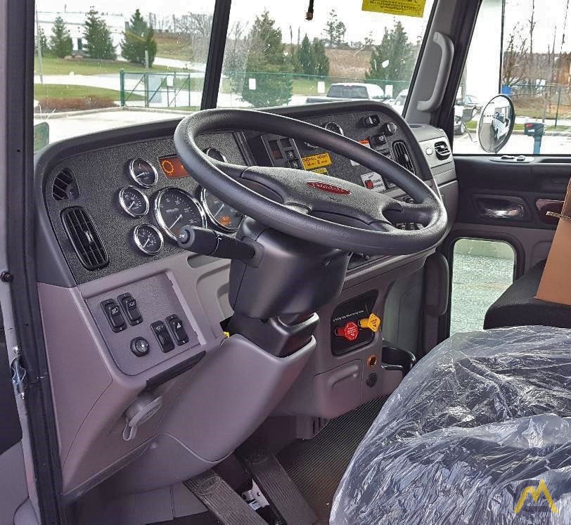 Manitex 40124SHL 40-Ton Boom Truck Crane 10