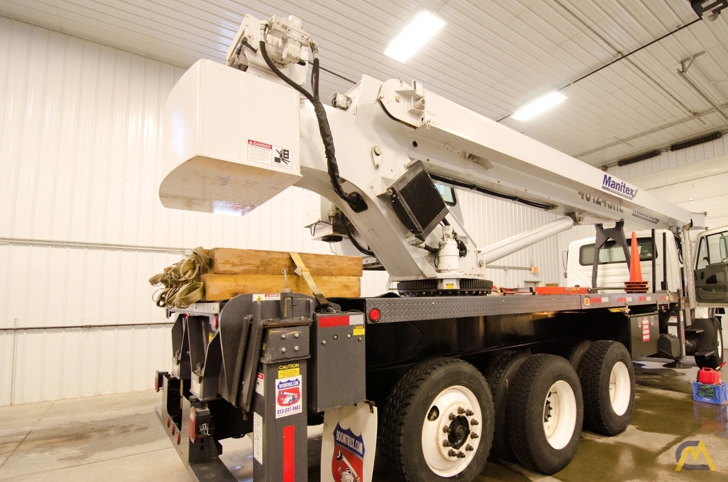 Manitex 40124SHL 40-Ton Boom Truck Crane 4