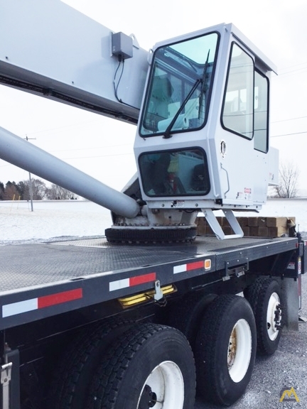 Manitex 40124SHL 40-Ton Boom Truck Crane 9