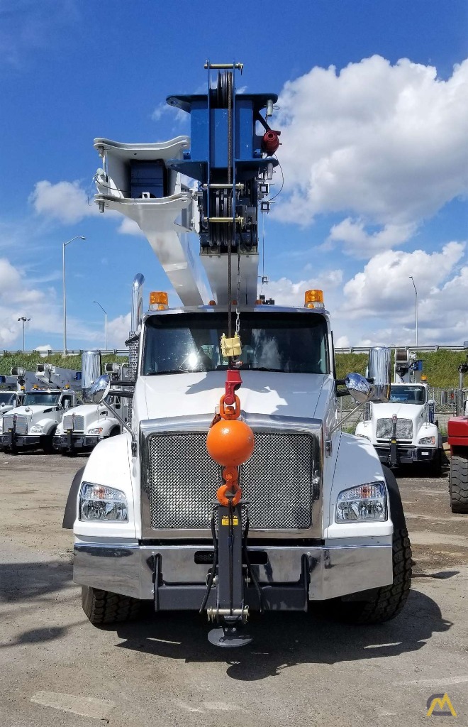 Manitex 40124SHL 40-Ton Boom Truck Crane 5