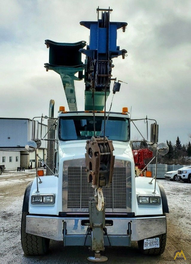 Manitex 40124SHL 40-ton Boom Truck Crane on Kenworth T800 Tri-Drive 1