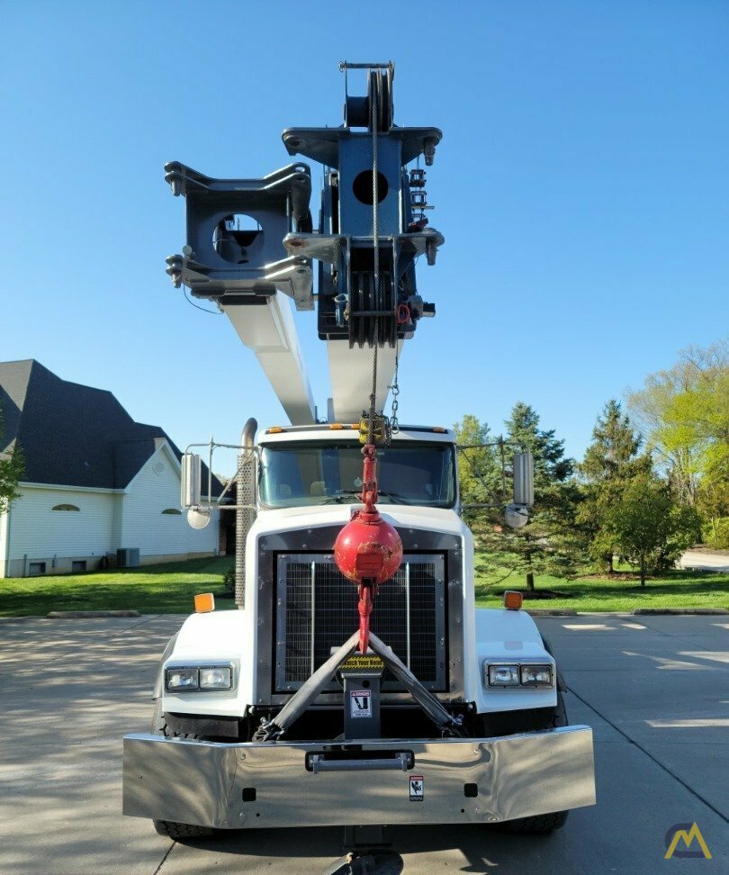 Manitex 50110S 50-Ton Boom Truck Crane on Kenworth T800 7
