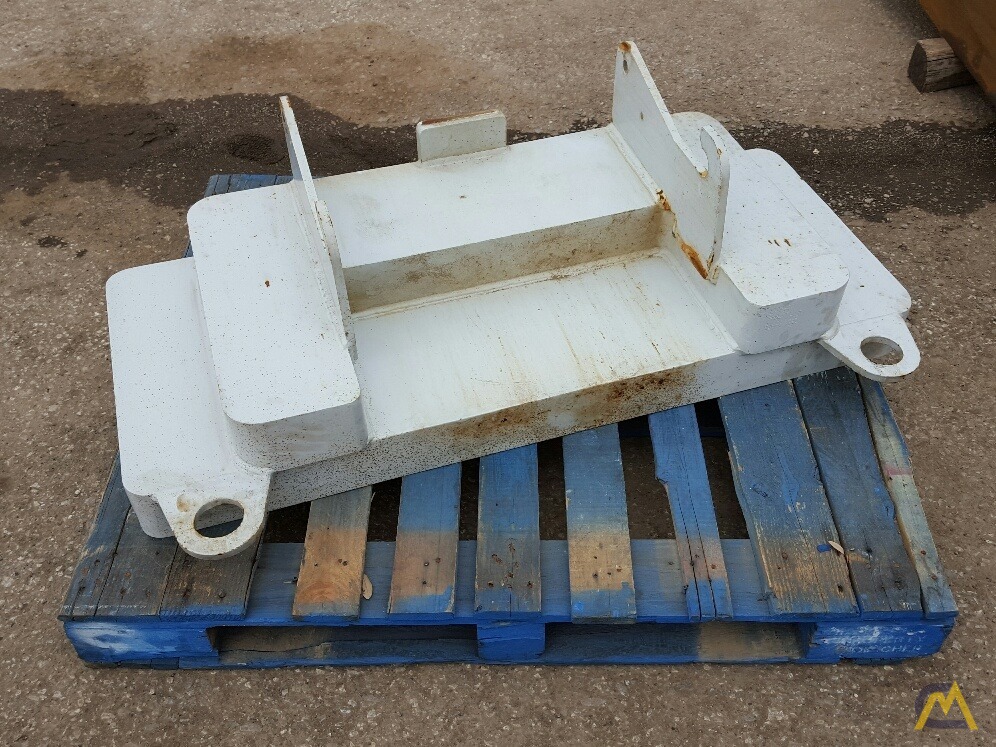 Manitex Counterweight  1