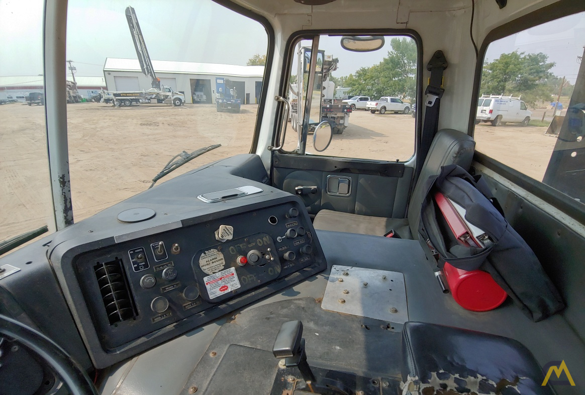 Manitex M2592S 25-ton Boom Truck Crane on Volvo 7