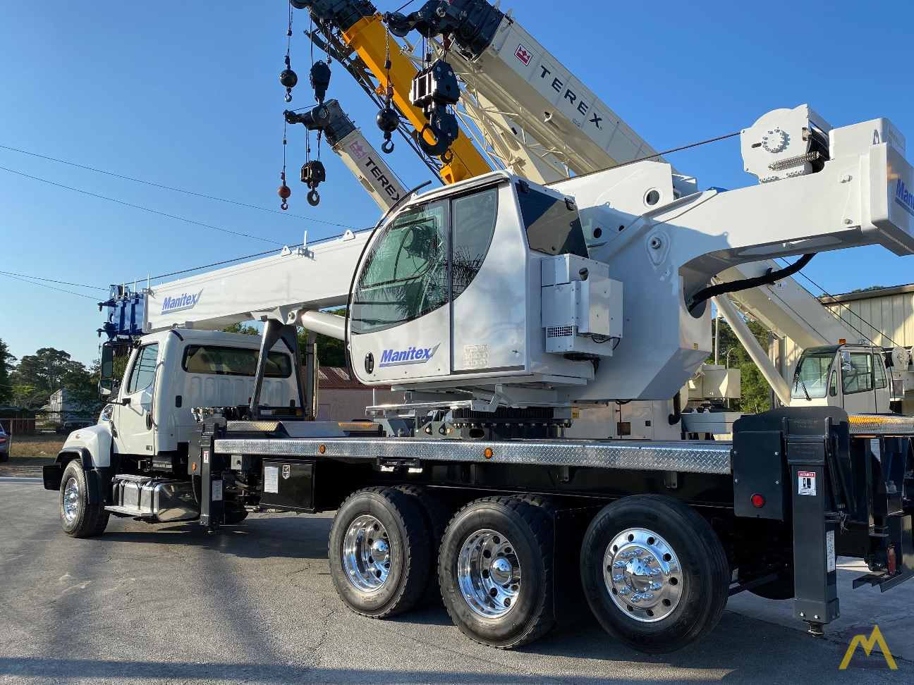 Manitex 5096S 50-ton Boom Truck Crane on Freightliner 114SD 4