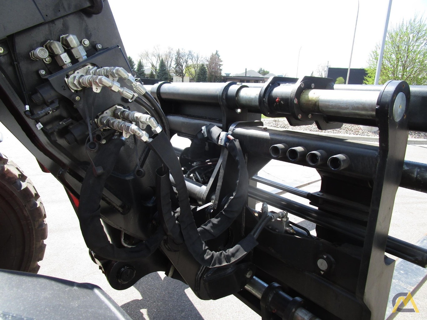 Manitou MHT 10130 14.00-ton Heavy Lift Telehandler 8