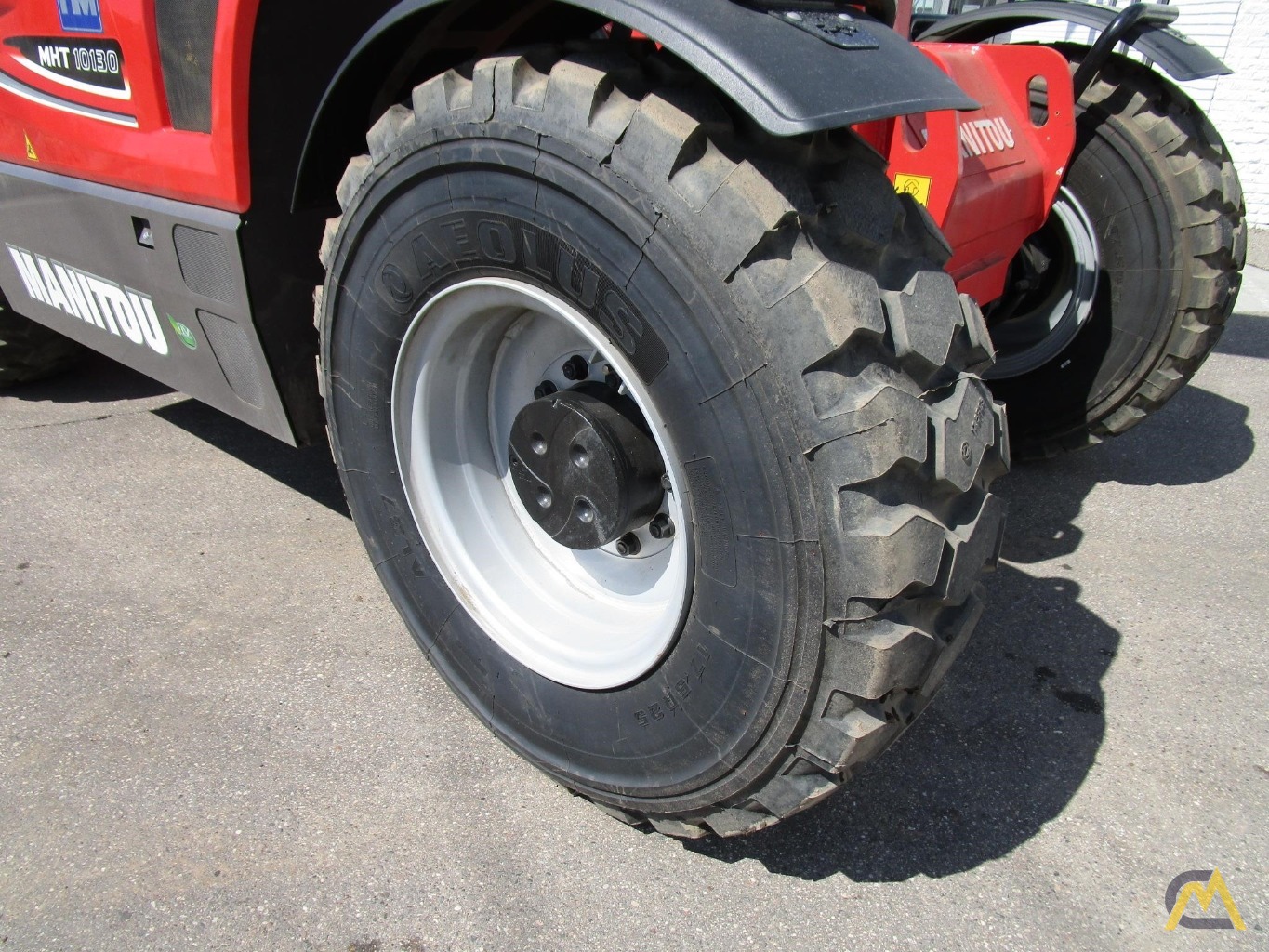 Manitou MHT 10130 14.00-ton Heavy Lift Telehandler 17