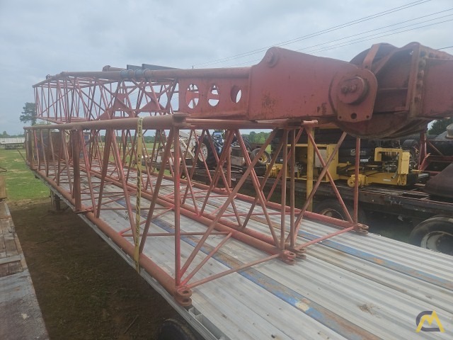 Manitowoc 151' of #16 Tubular Lattice Boom - CranesList ID: 1008 0