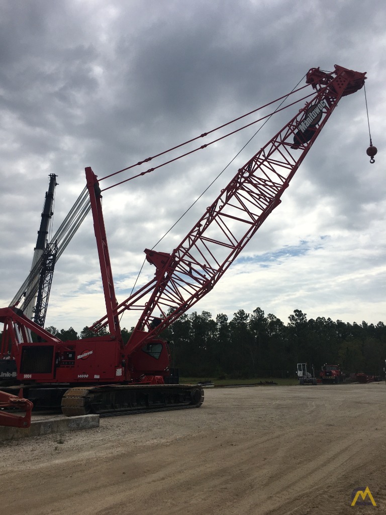 Manitowoc 14000  220-Ton Lattice Boom Crawler Crane 1