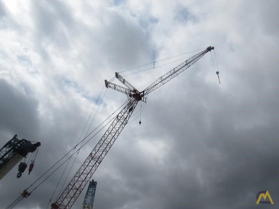 Manitowoc 2250 300-Ton Lattice Boom Crawler Crane 11