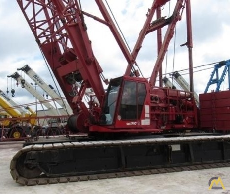 Manitowoc 2250 300-Ton Lattice Boom Crawler Crane 0