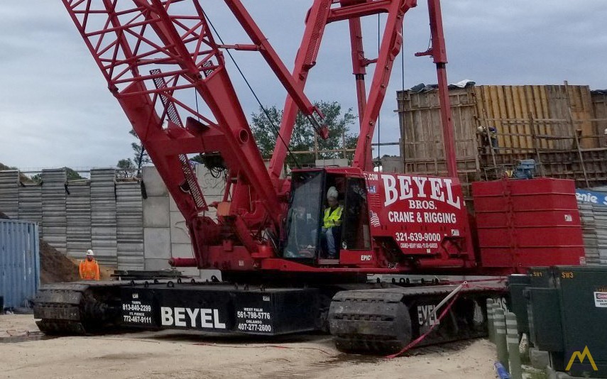 Manitowoc 2250 300Ton Lattice Boom Crawler Crane For Sale Hoists