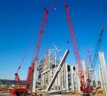 Manitowoc 999 275-Ton Lattice Boom Crawler Crane 0