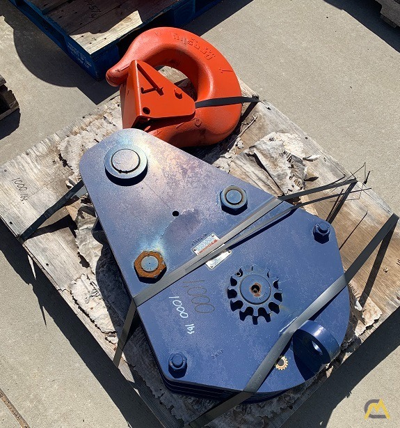 McKissick 65-Ton 3-Sheave Hook Block 0