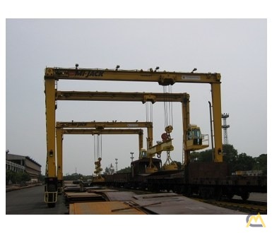 Mi-Jack MJ40 40-Ton Rubber Tired Gantry Crane 1