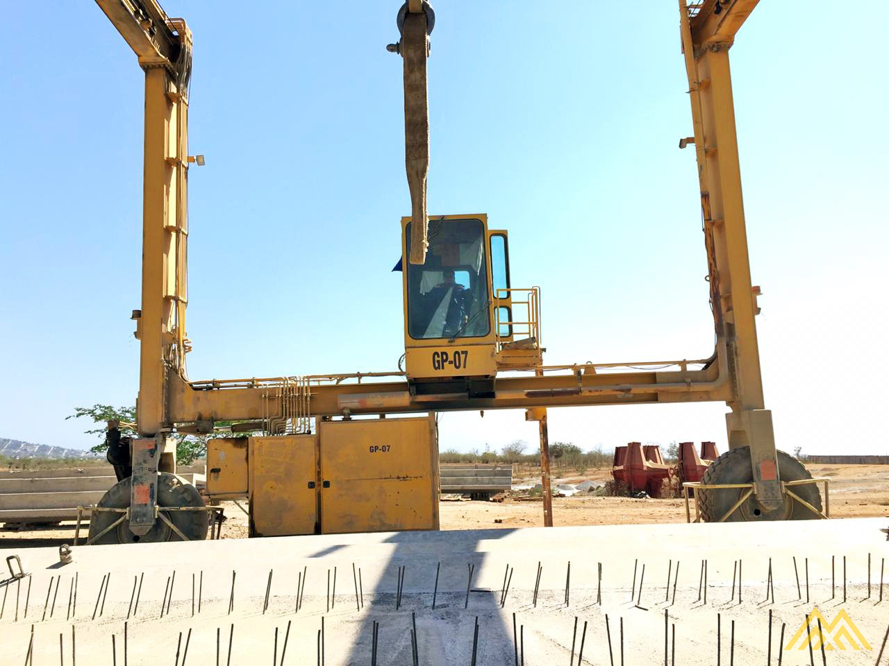 Mi-Jack MJ55 55-Ton Rubber Tired Gantry Crane 2