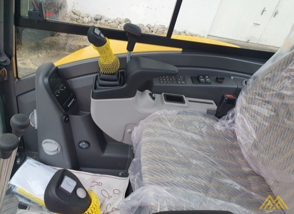 MINI EXCAVATOR VOLVO ECR40D - 2021 - 3H 3