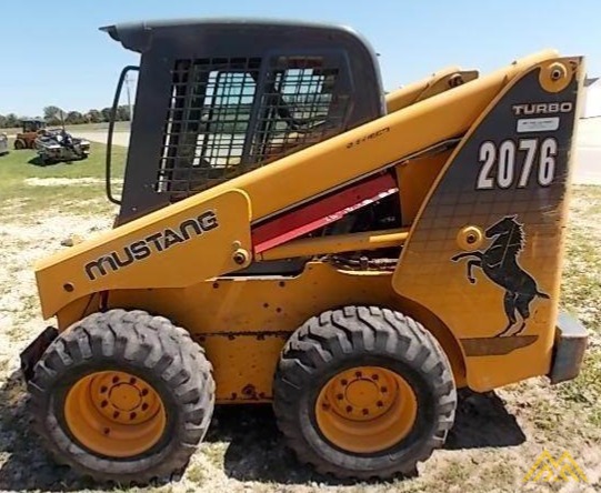 Mustang 2076 Skid Steer Loader 0