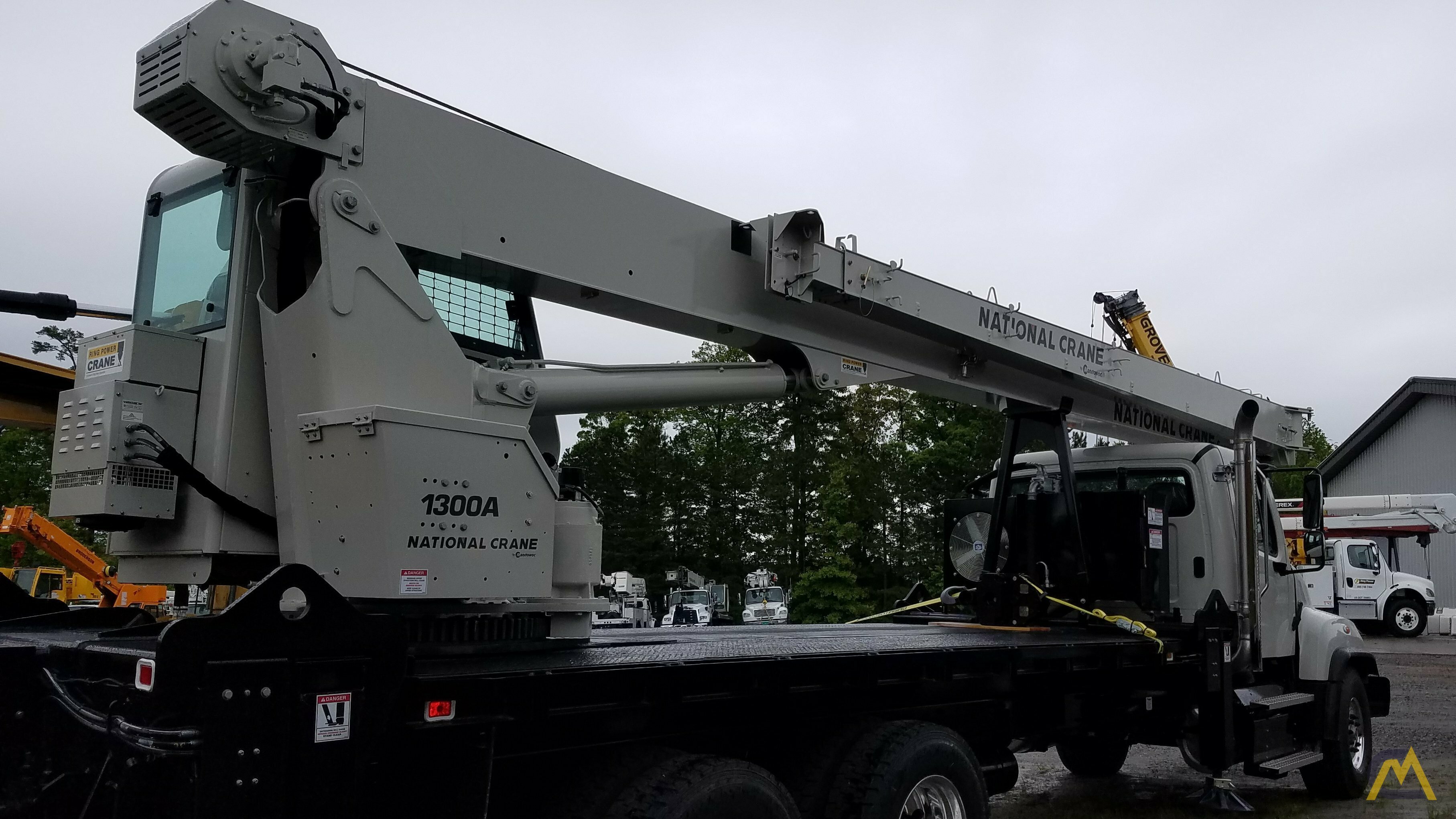 National Series 1300A Model 13100A 30-ton Boom Truck on Freightliner 114SD 3
