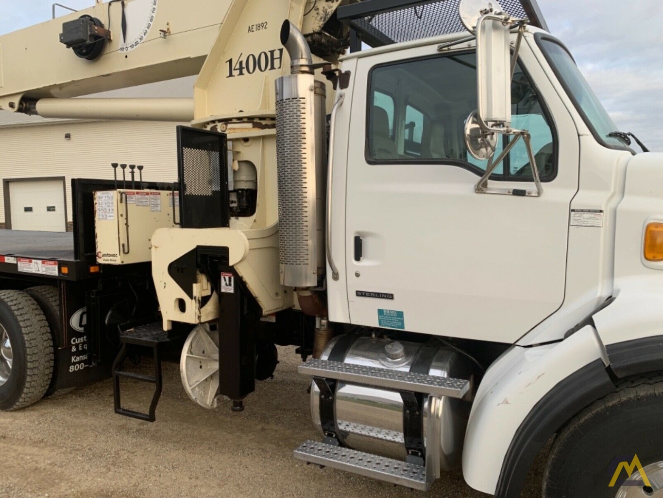 National Series Series 1400H Model 14127H 33-Ton Boom Truck Crane on Sterling L7500 7
