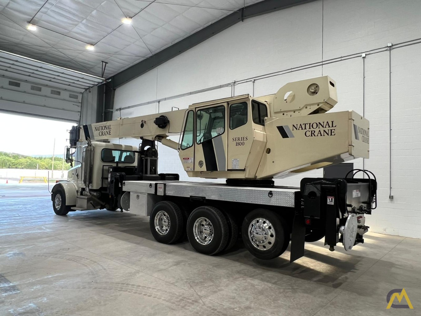 National 1800 Series 18127 40-Ton Boom Truck Crane 3