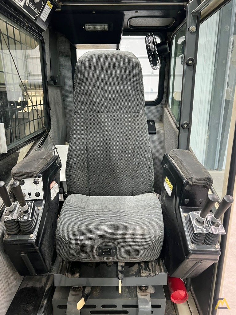 National 1800 Series 18127 40-Ton Boom Truck Crane 12
