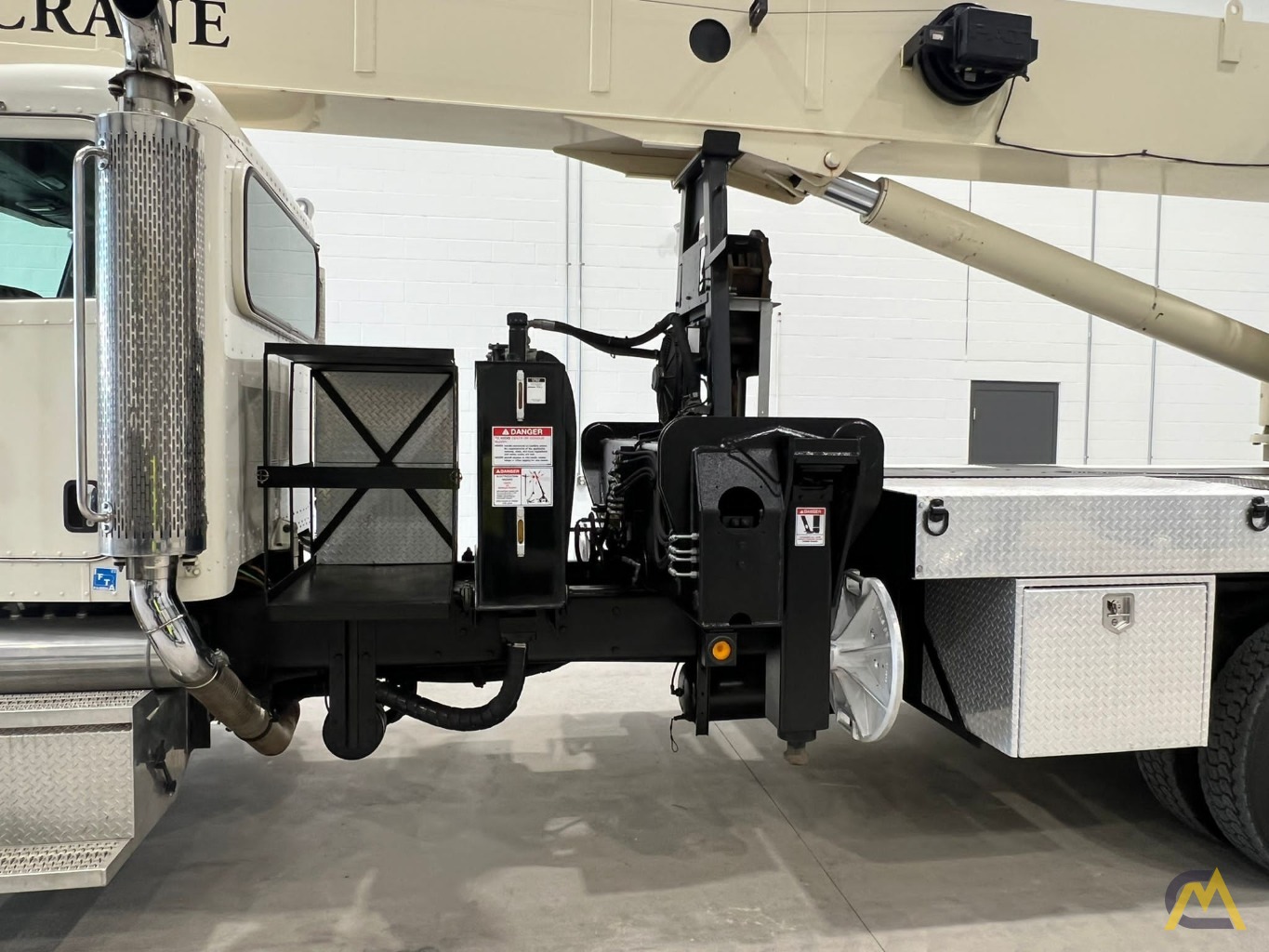 National 1800 Series 18127 40-Ton Boom Truck Crane 18