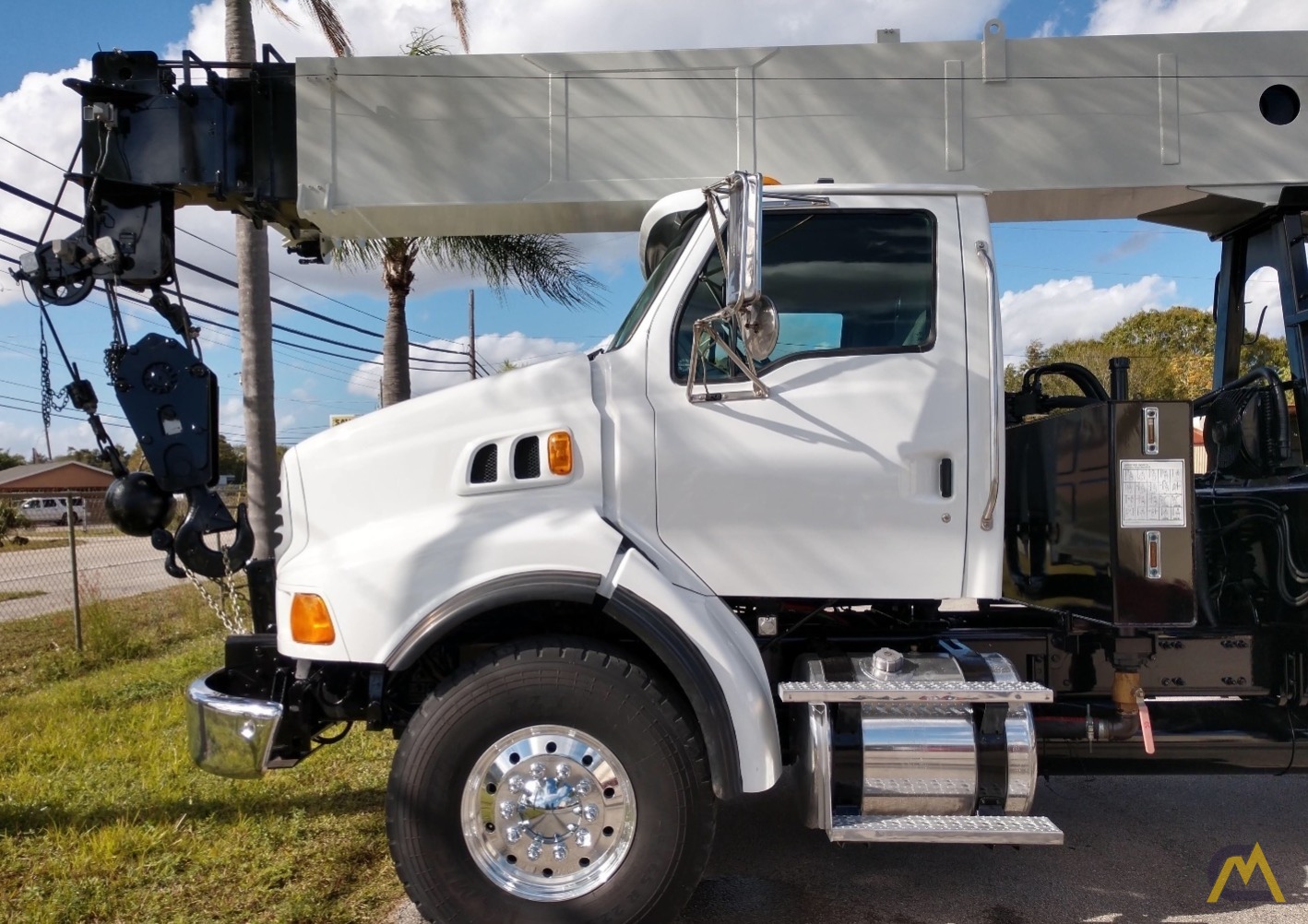 National 18127 40-Ton Boom Truck Crane 5