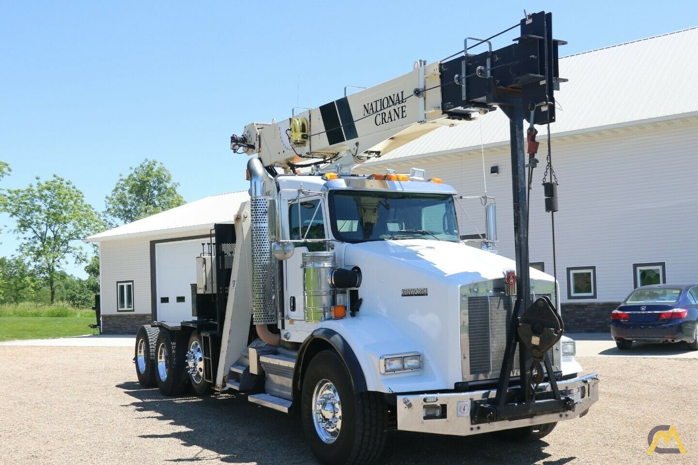 National 600E2 Series Model 649E2  20-ton Tractor Mount Boom Truck on Kenworth T800 3