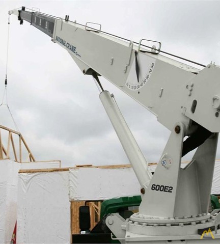 National 600E2 Series / 680E2 20-Ton Un-Mounted Boom Truck Crane 4