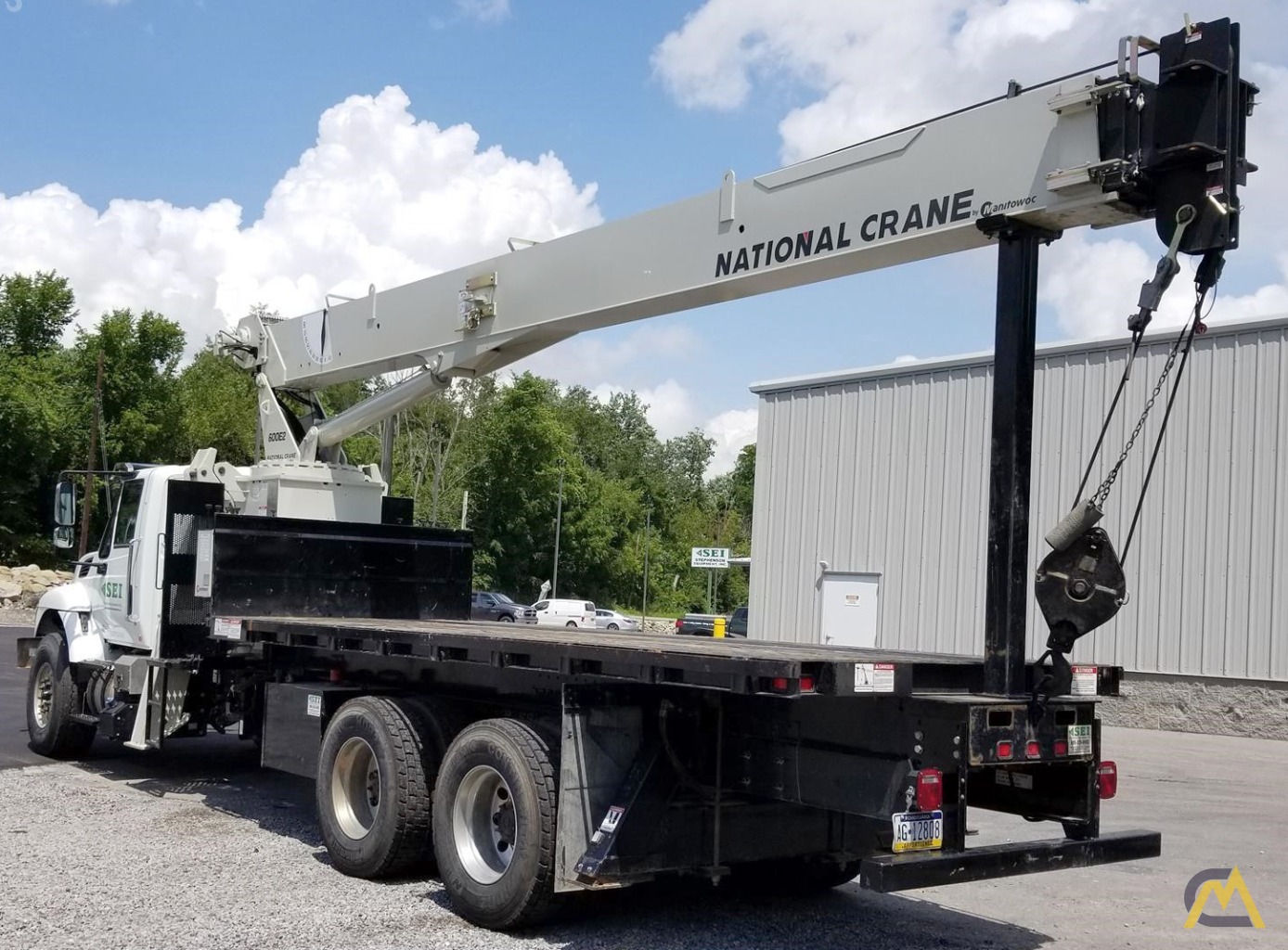 National 690E 20-Ton Boom Truck on International 7500 2