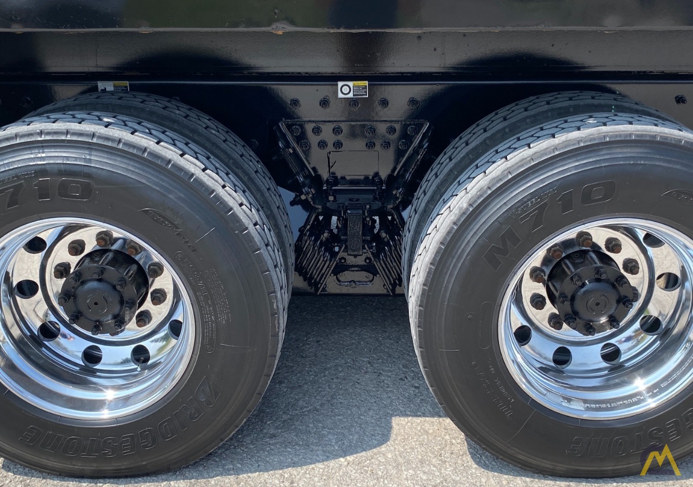 National 8100D 23-Ton Boom Truck Crane 14