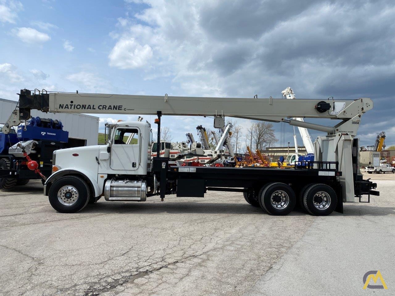 National 9125A 26-Ton Boom Truck Crane Mounted on 2011 Peterbilt 367 4