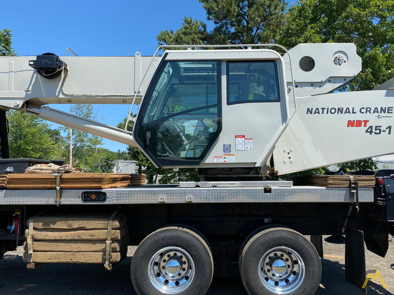 National NBT45-1 45-ton Boom Truck on Kenworth T880 30