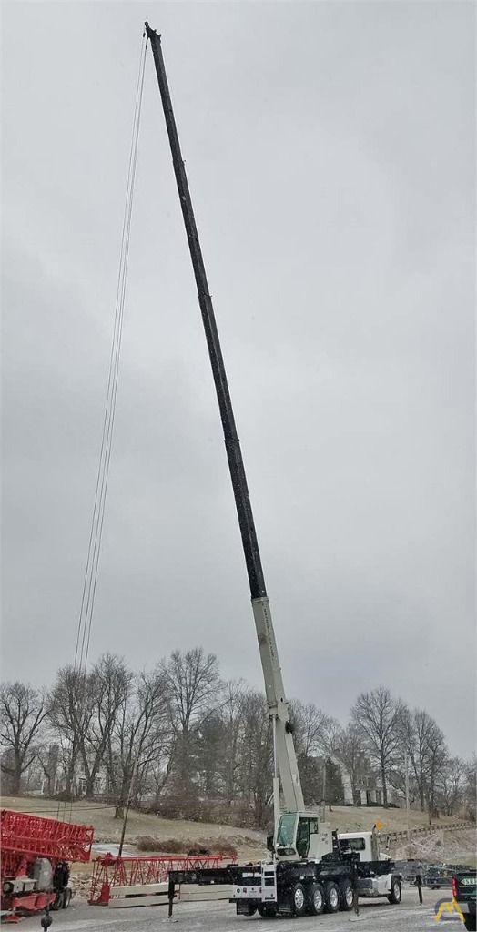 National NBT45 45-Ton Boom Truck Crane 4