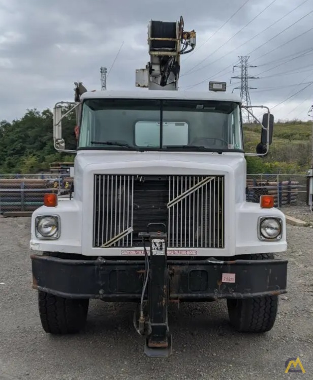National Series 1100 Model 1195 28-ton Boom Truck Crane 2
