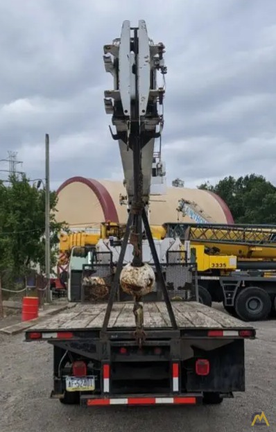 National Series 1100 Model 1195 28-ton Boom Truck Crane 3