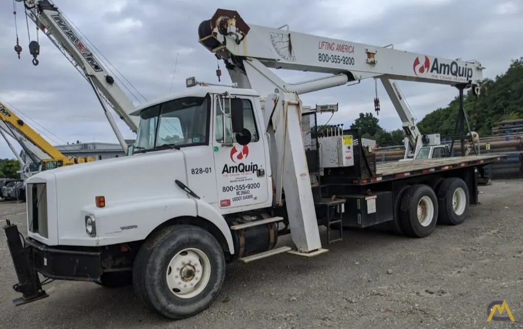 National Series 1100 Model 1195 28-ton Boom Truck Crane 0