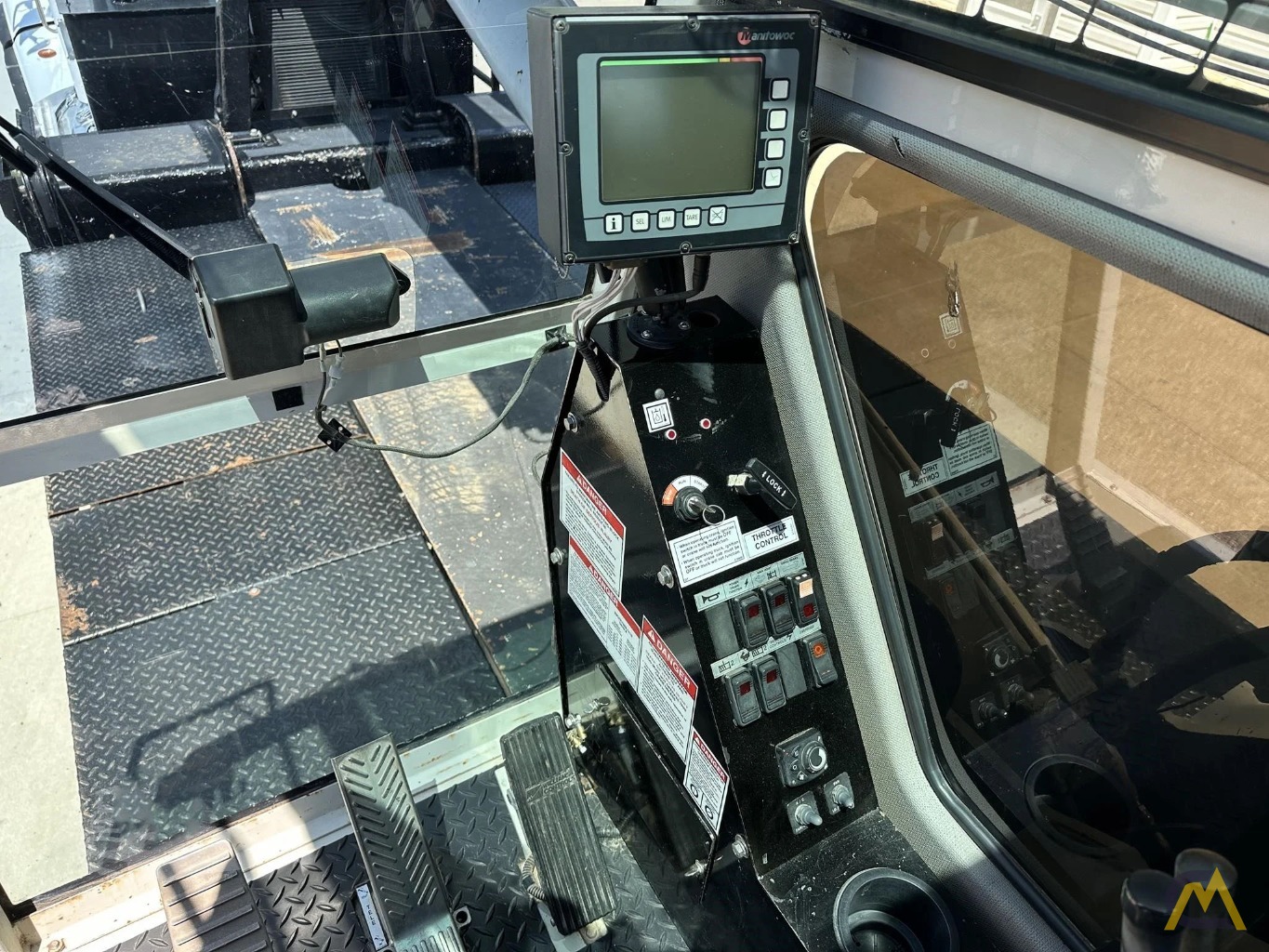 National Series 1400A / 14127A Boom Truck Crane on Peterbilt 365 7