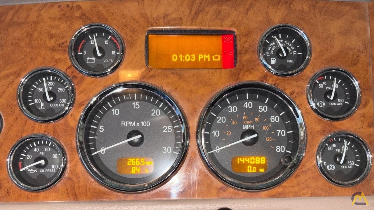 National Series 1800 / Model 18127 Boom Truck Crane on Peterbilt 367 10