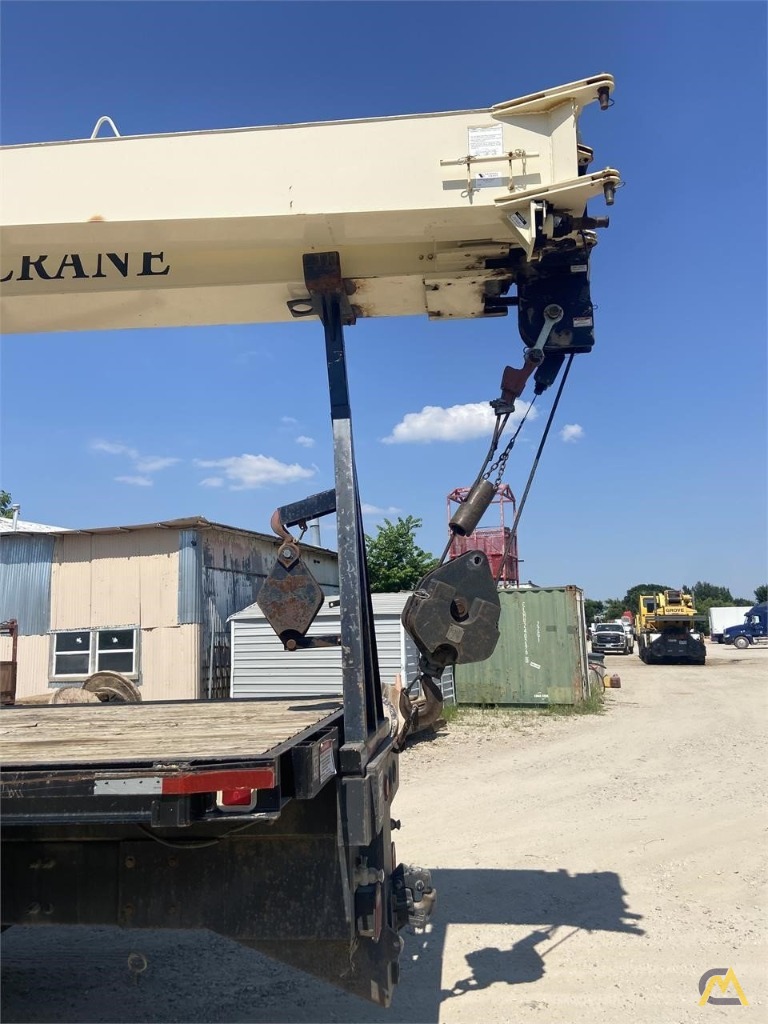 National Series 800D / 8100D 23-ton Boom Truck Crane on Sterling LT9500 7