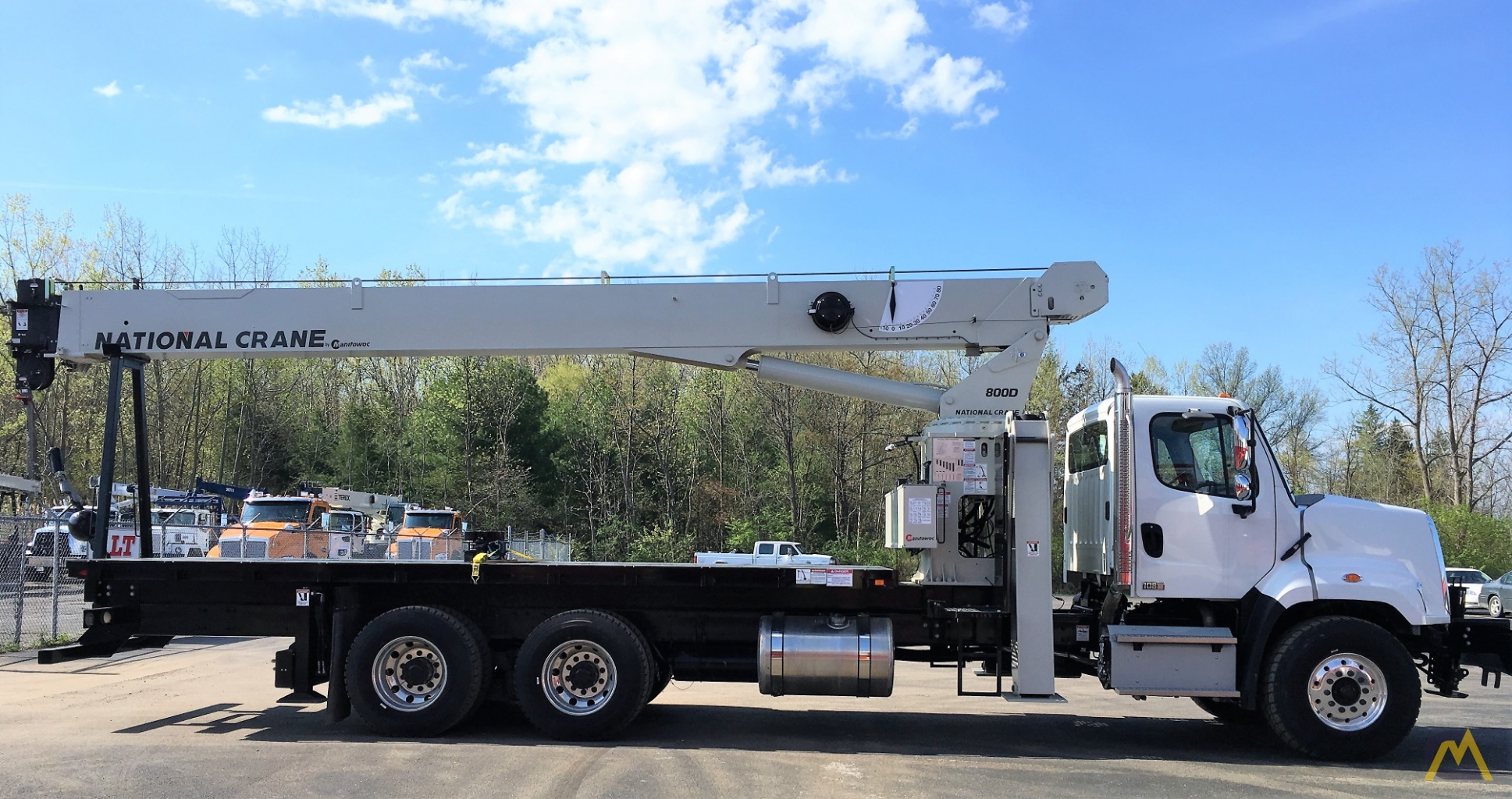 National 8100D 23-ton Boom Truck Crane 5