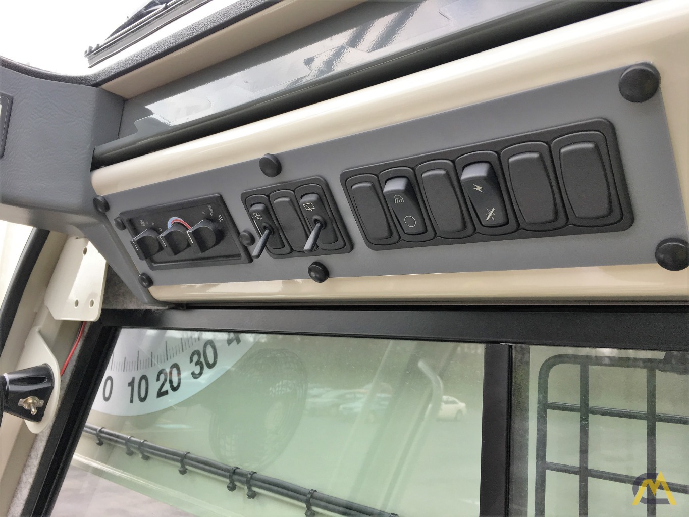 2019 NATIONAL NBT45127-1 18