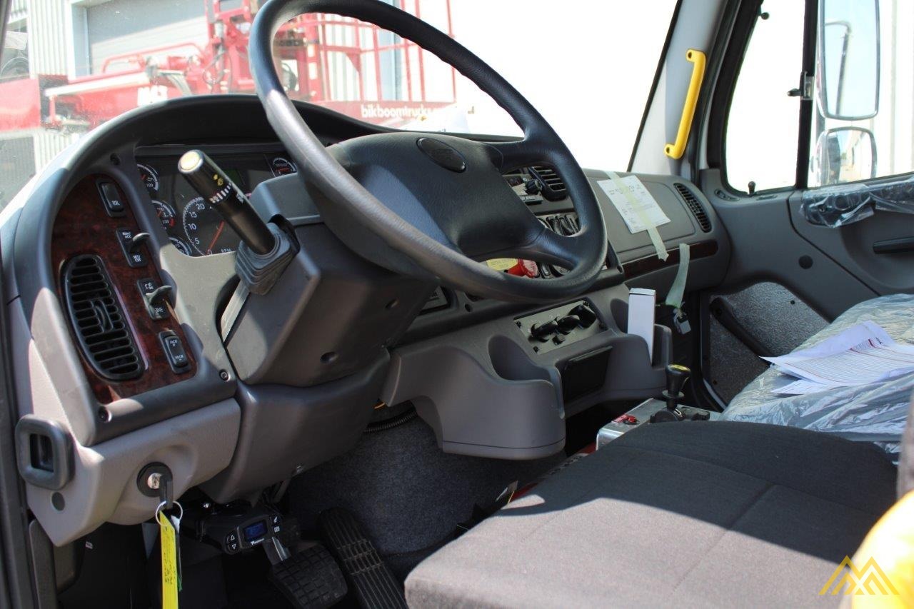 BIK ZM-18F Debris Series Knuckle Boom Crane on Freightliner 108SD 7